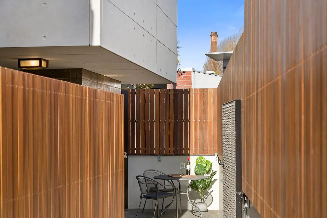 Stunning Warehouse Pad - Moments From The Waterfront Lägenhet Hobart